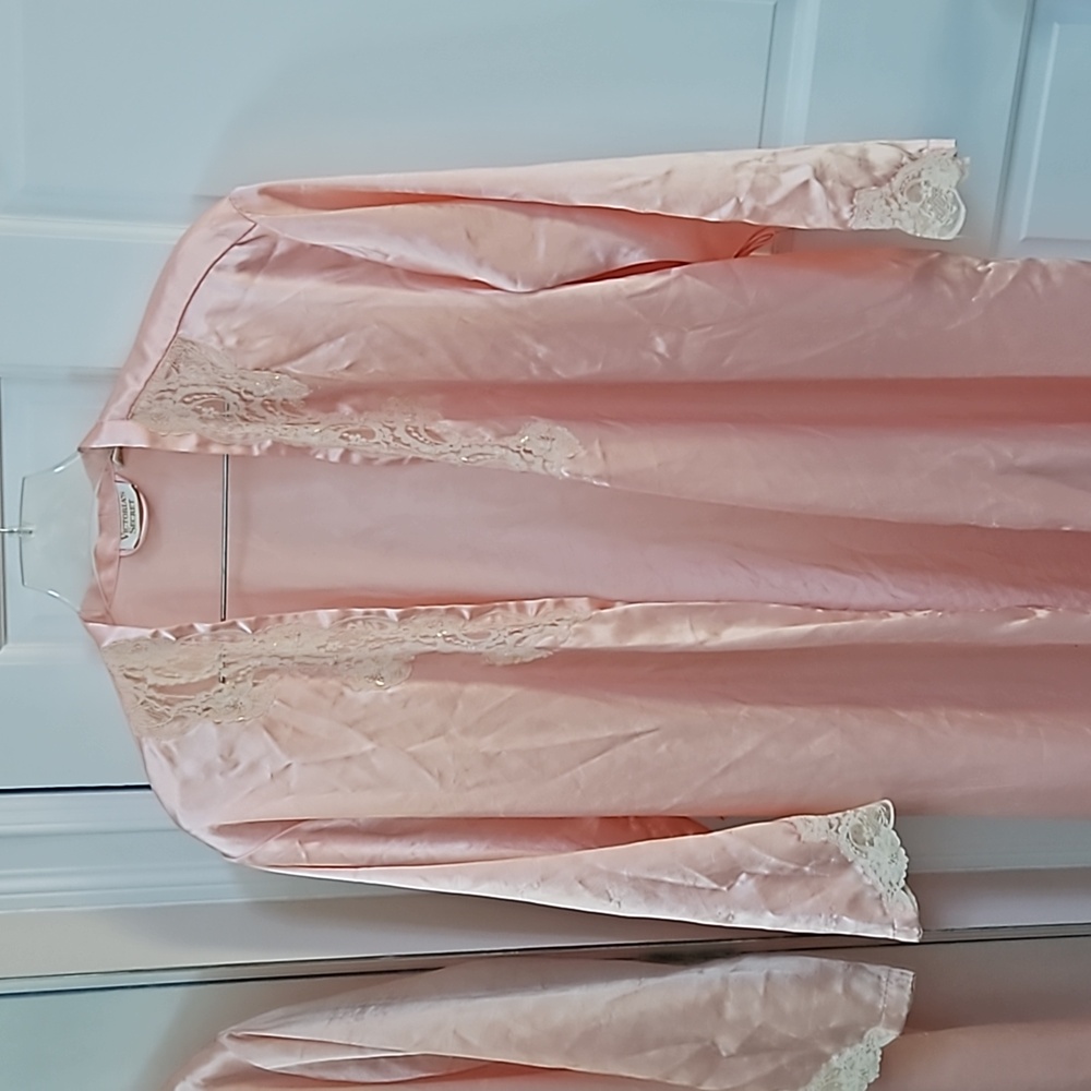 Vintage Victoria Secret Robe - Picture 2 of 8